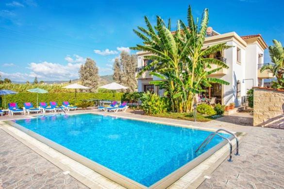 Dora' S Villa Argaka Exterior photo
