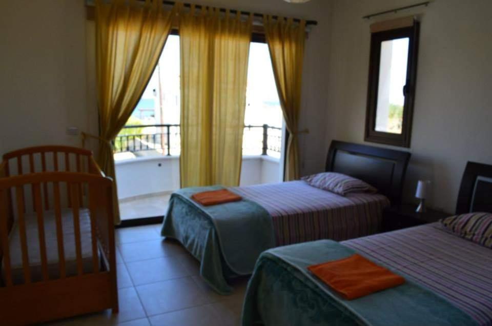 Dora' S Villa Argaka Exterior photo