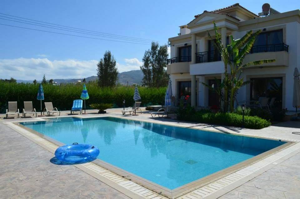Dora' S Villa Argaka Exterior photo