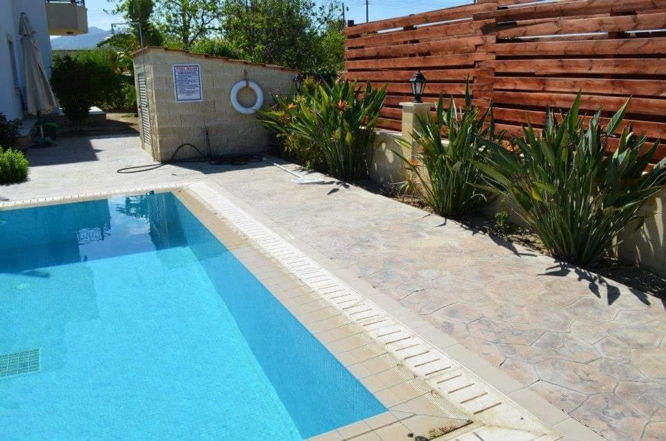 Dora' S Villa Argaka Exterior photo