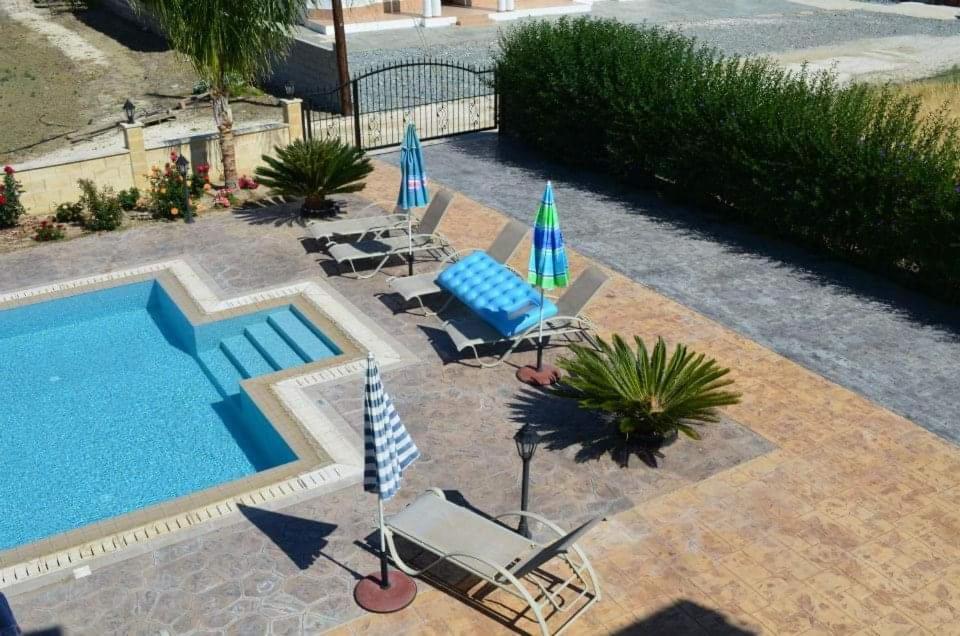 Dora' S Villa Argaka Exterior photo